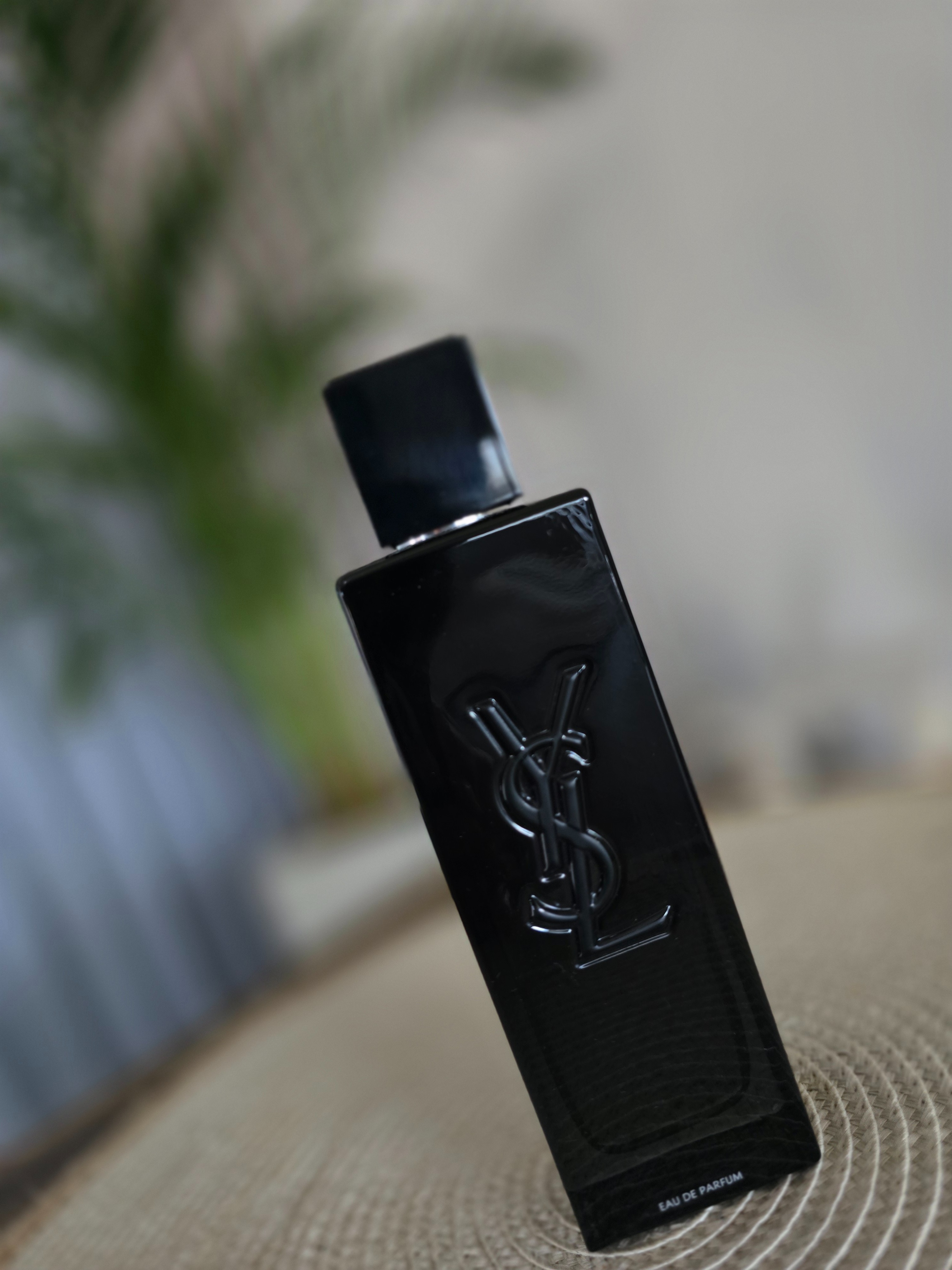 YSL MYSLF Le Parfum - uniwersalny zapach, który naprawdę łatwo polubić